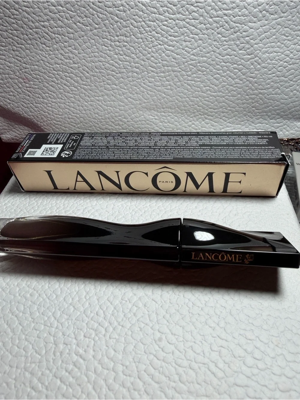 Lancôme Le 8 Hypnose Volumizing Mascara - Black and Deep Burgundy